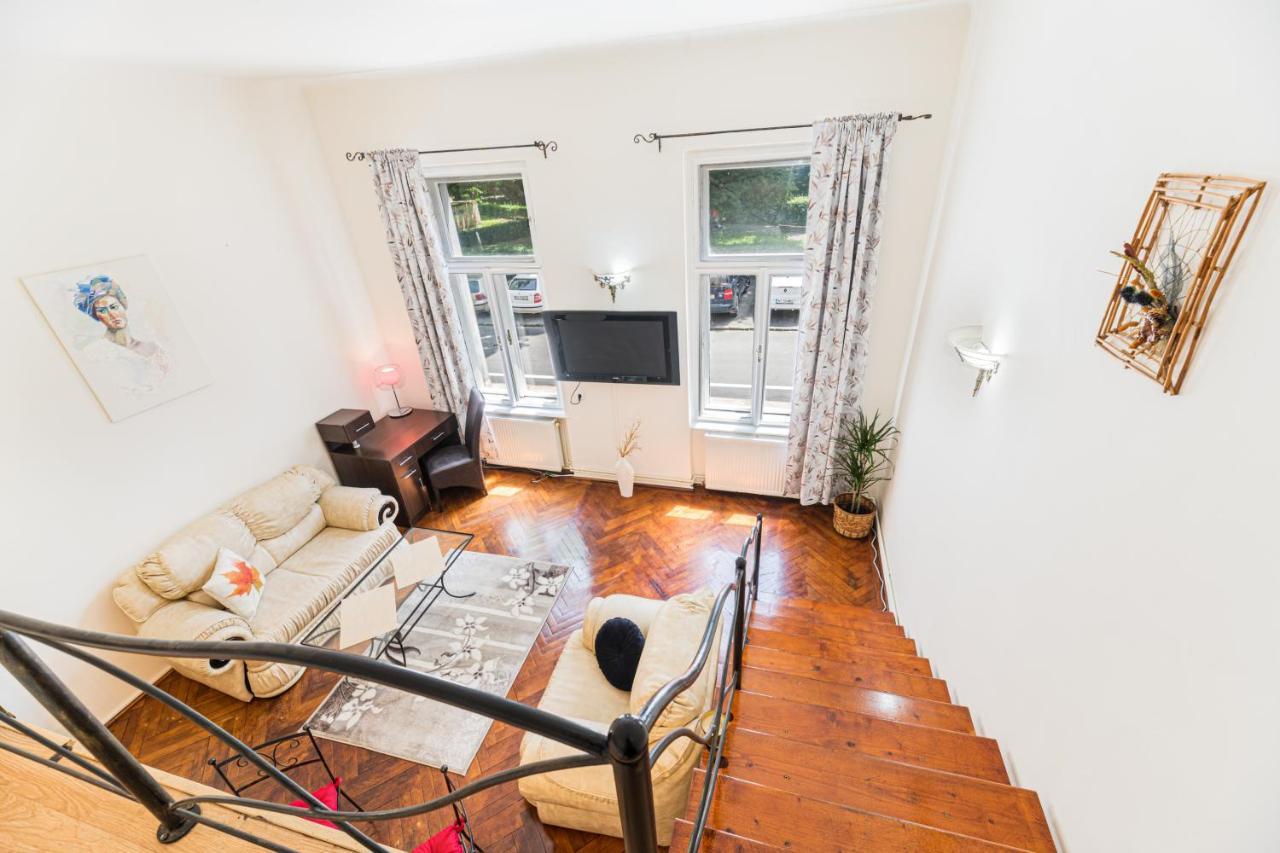 Hera Apartment - Old Town 布拉索夫 外观 照片